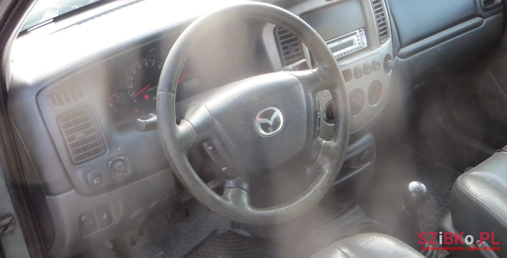 2004' Mazda Tribute photo #6