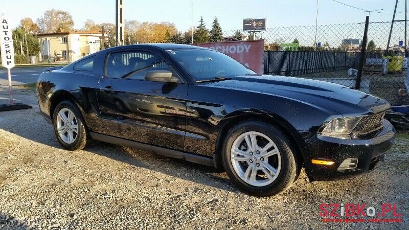 2012' Ford Mustang photo #3