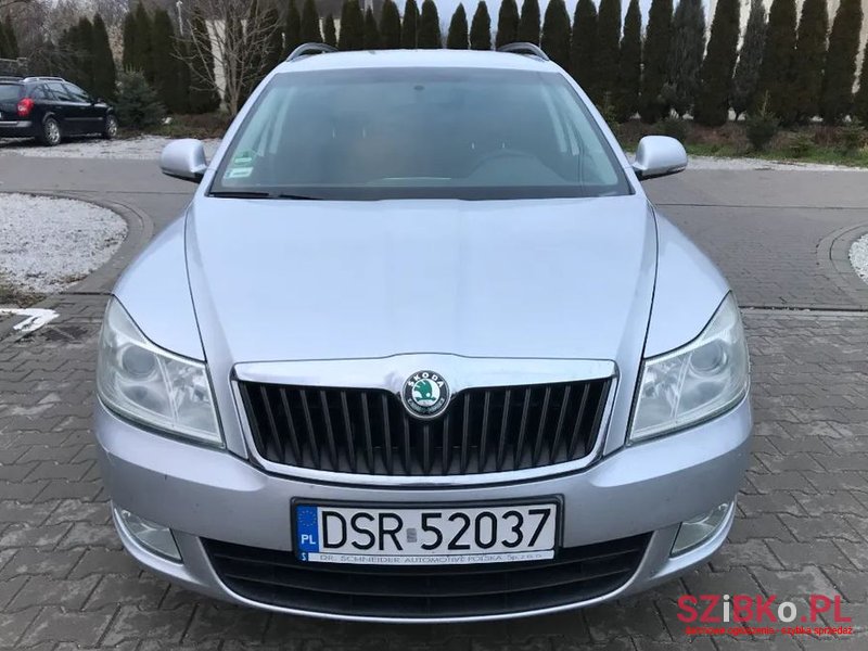 2012' Skoda Octavia photo #2