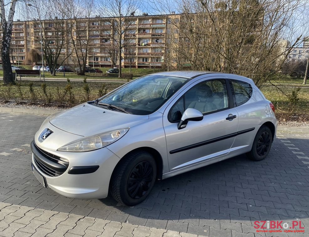 2008' Peugeot 207 1.4 Presence photo #3