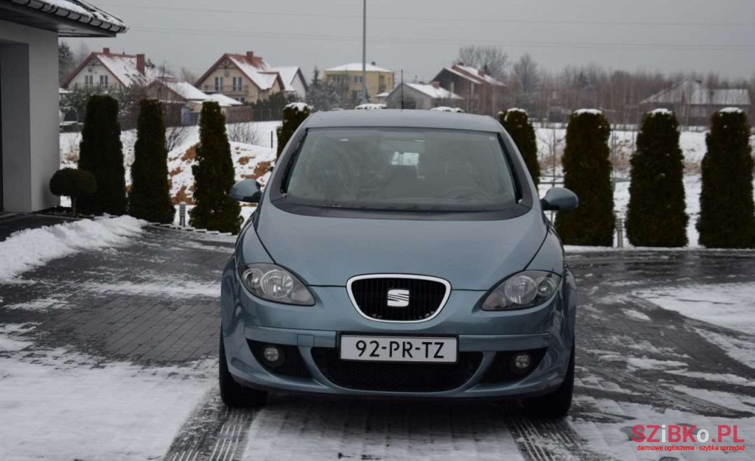 2004' SEAT Altea photo #1