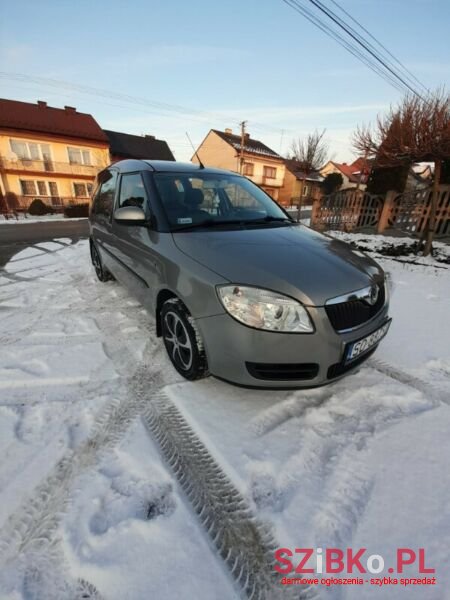 2007' Skoda Roomster photo #2