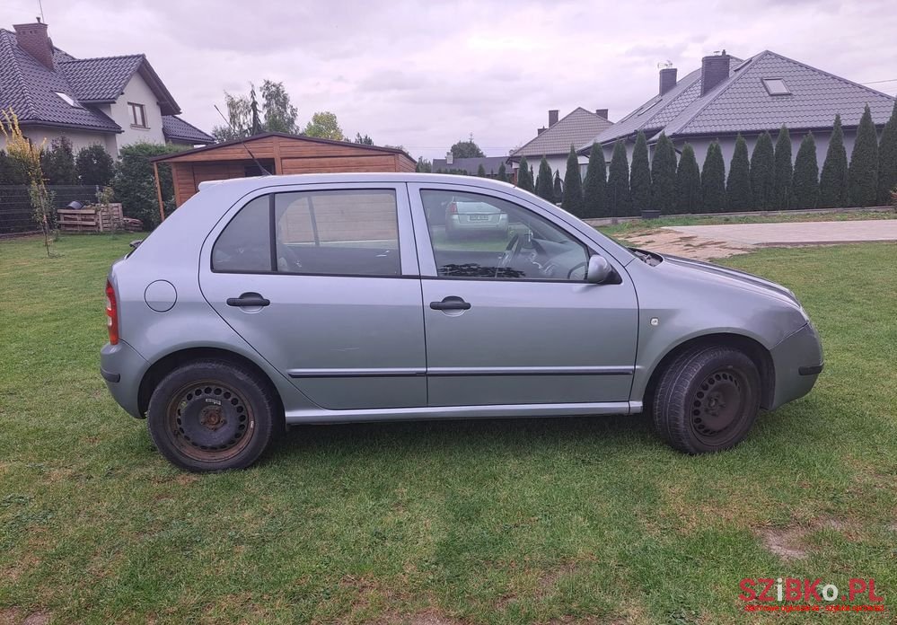 2004' Skoda Fabia photo #3