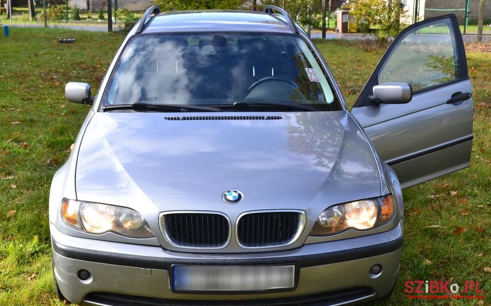 2003' BMW 3 Series 320D photo #2