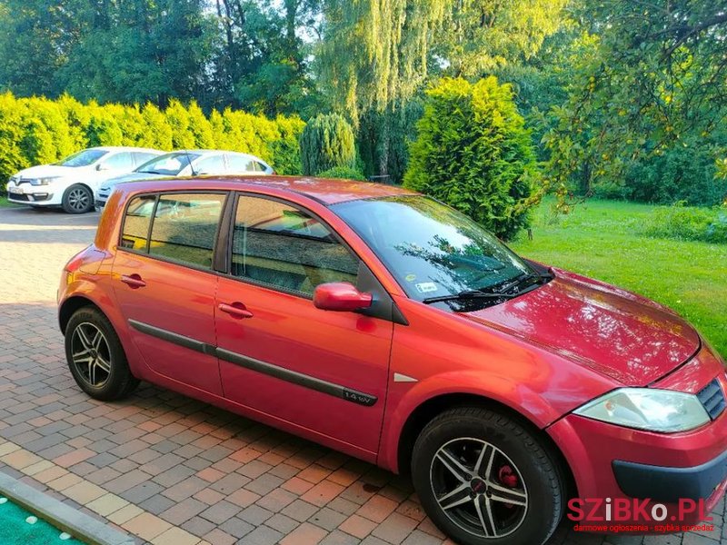 2004' Renault Megane photo #2