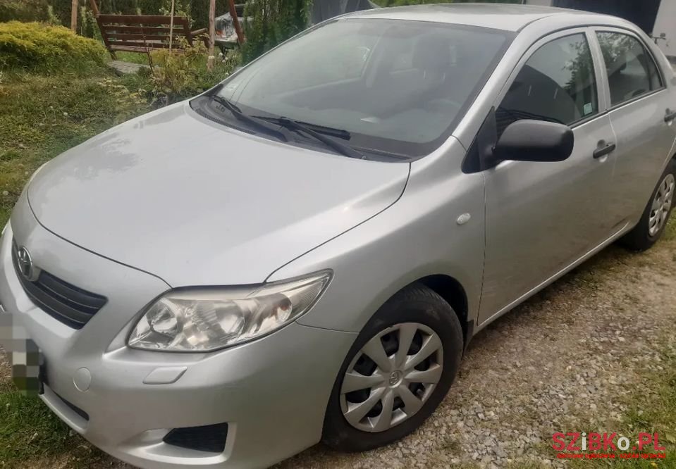 2010' Toyota Corolla photo #4