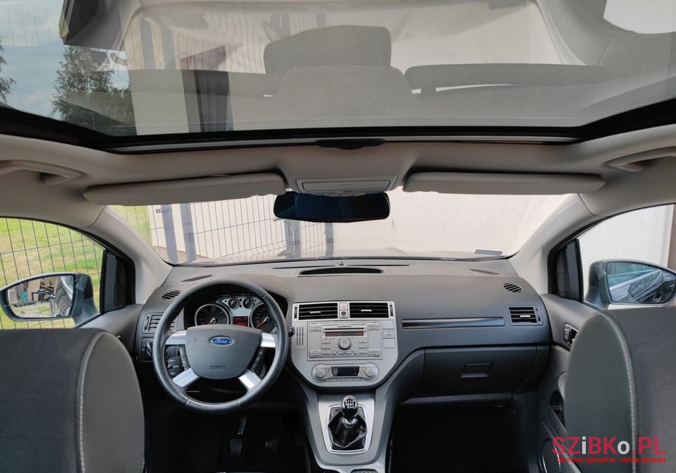 2010' Ford Kuga photo #5