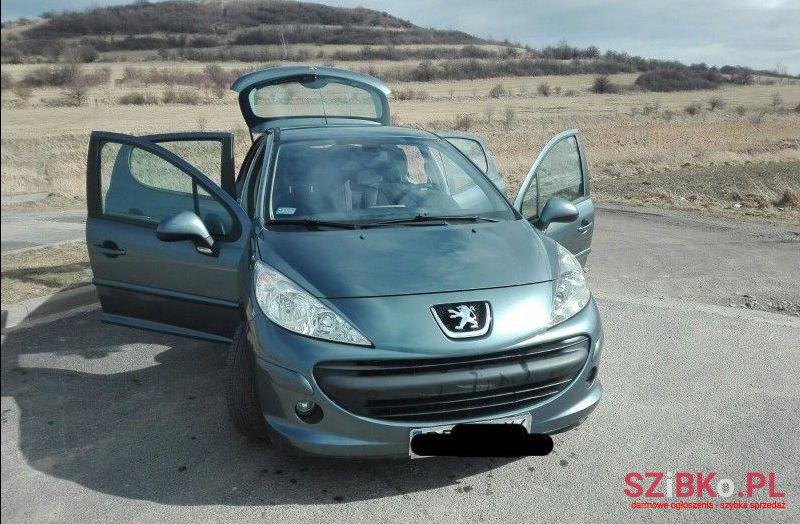 2007' Peugeot 207 Sporty photo #1