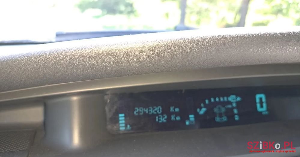 2004' Renault Scenic photo #3