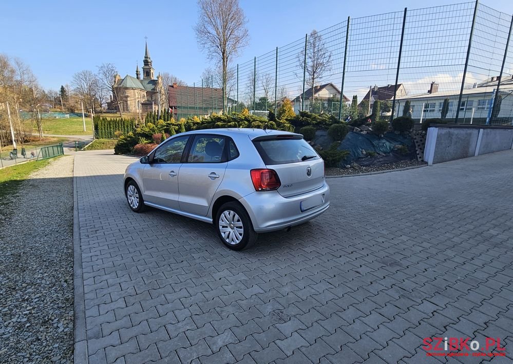 2013' Volkswagen Polo photo #3