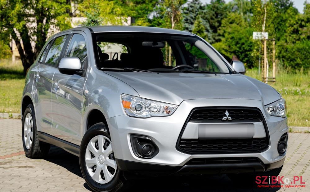 2014' Mitsubishi ASX photo #2