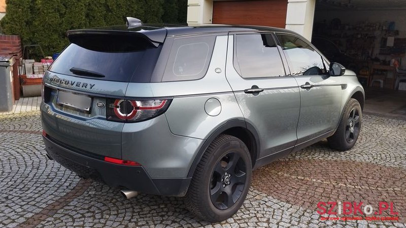 2016' Land Rover Discovery Sport photo #4