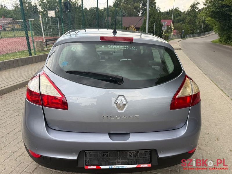 2009' Renault Megane photo #5