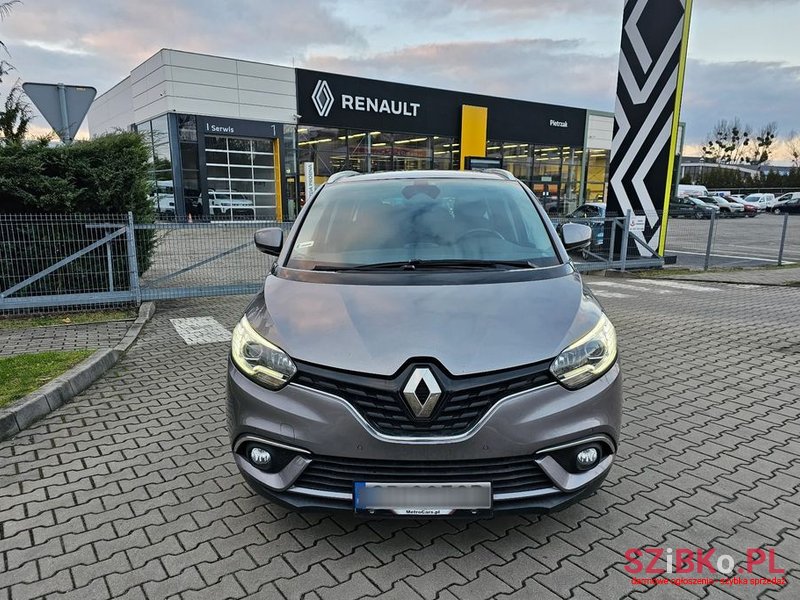 2017' Renault Scenic photo #2