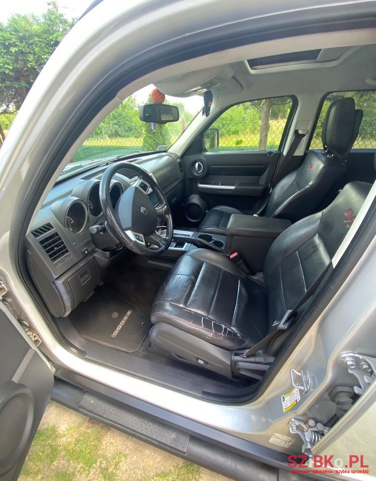 2007' Dodge Nitro 4.0 V6 Rt photo #5