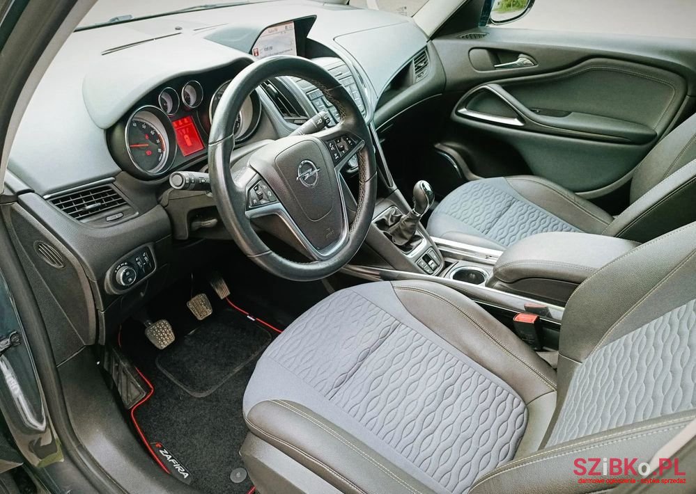 2013' Opel Zafira 1.4 T Cosmo photo #6