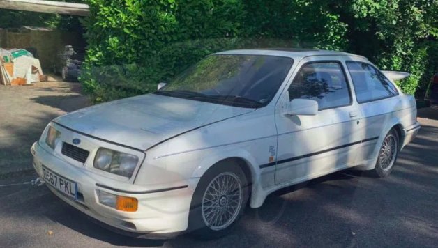 FORD FETCH-A Dusty Ford Sierra car stored in barn for 28 years sells at auction for £80k