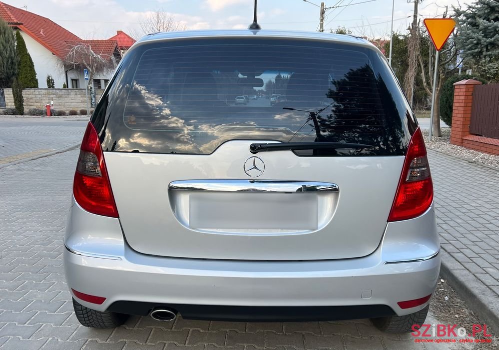 2009' Mercedes-Benz A-Class 200 Cdi Avantgarde photo #6