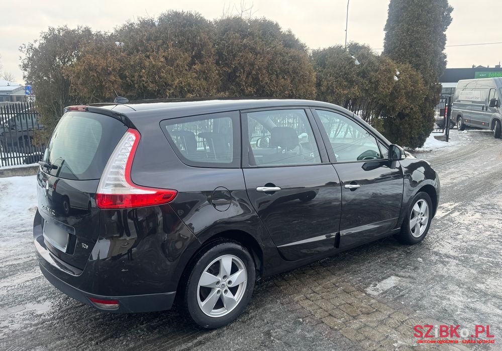 2011' Renault Grand Scenic photo #5