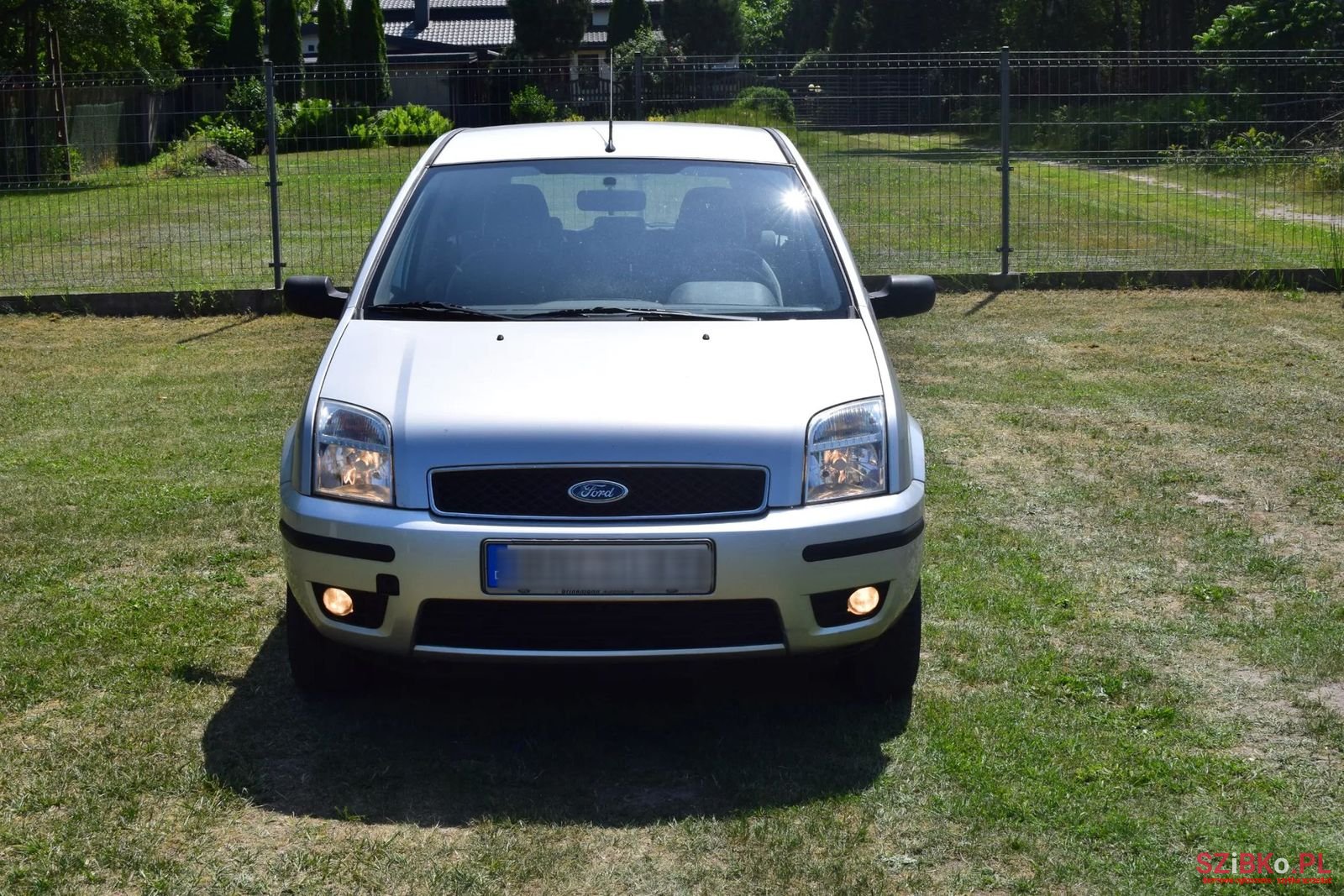 2003' Ford Fusion photo #1