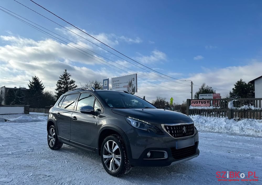 2019' Peugeot 2008 Puretech photo #1