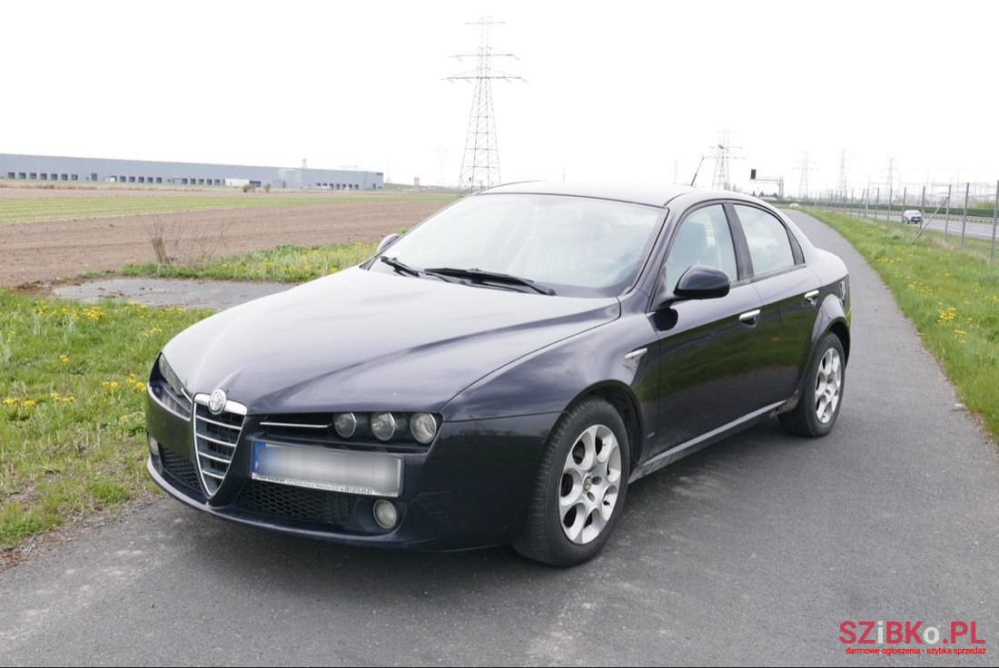 2007' Alfa Romeo 159 photo #1