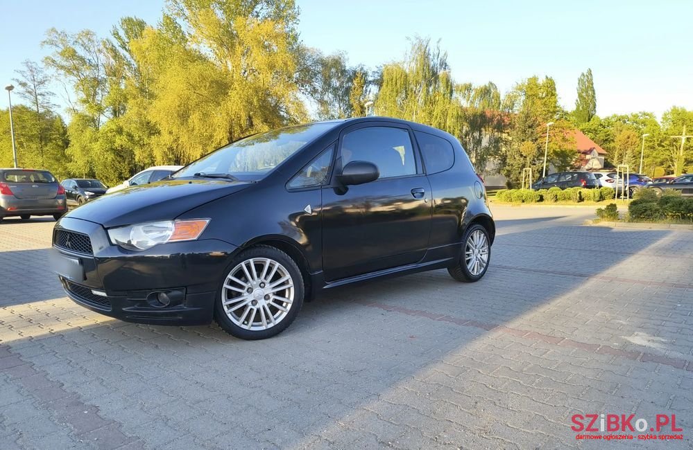 2009' Mitsubishi Colt 1.1 photo #2