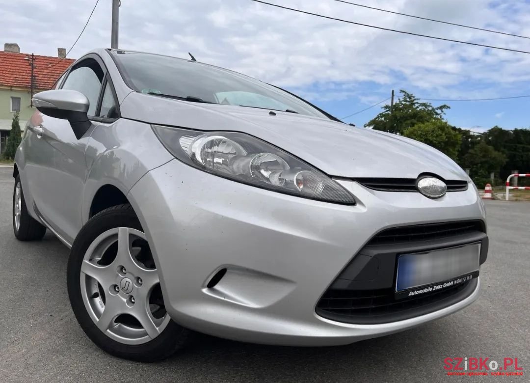 2009' Ford Fiesta photo #1