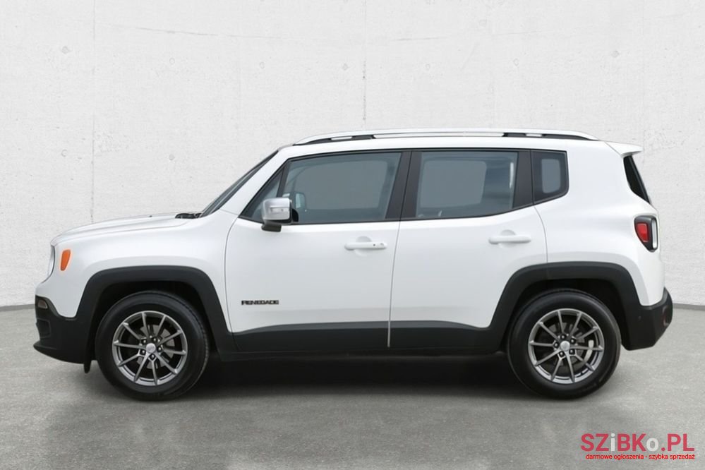 2018' Jeep Renegade photo #3