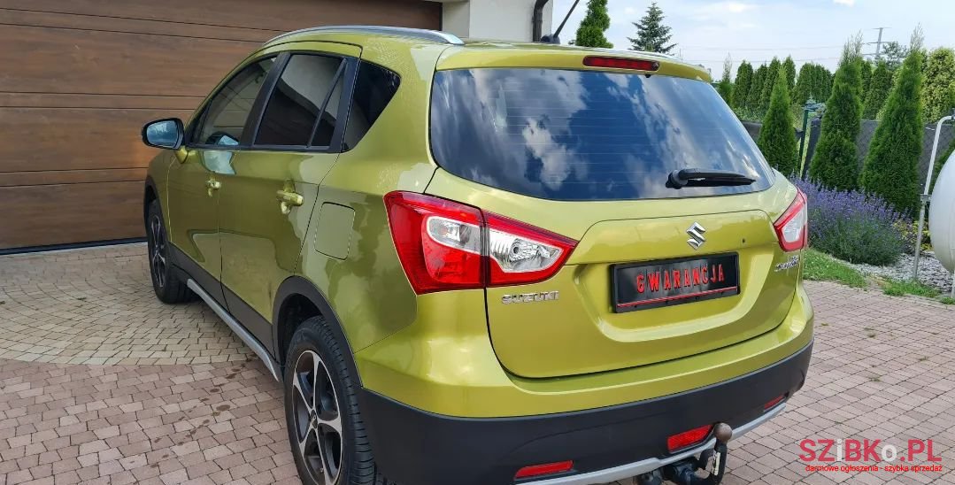 2013' Suzuki Sx4 S-Cross photo #5