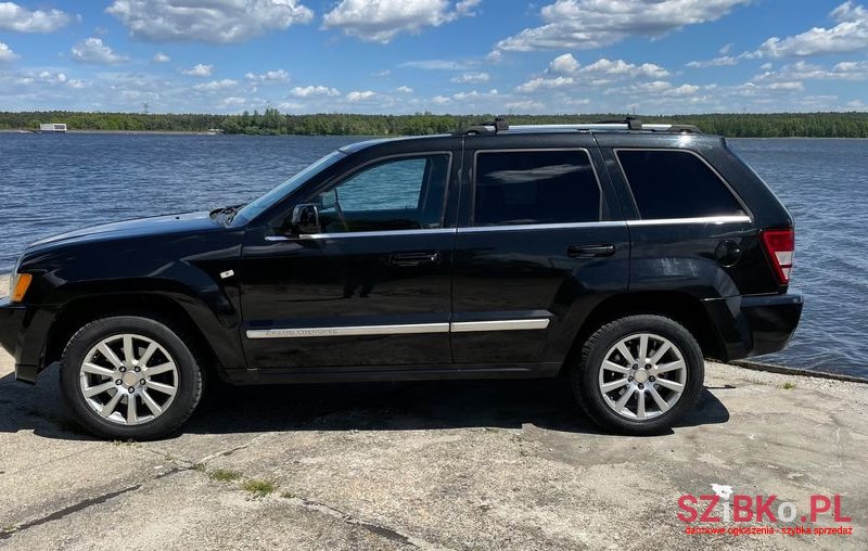 2007' Jeep Grand Cherokee photo #5