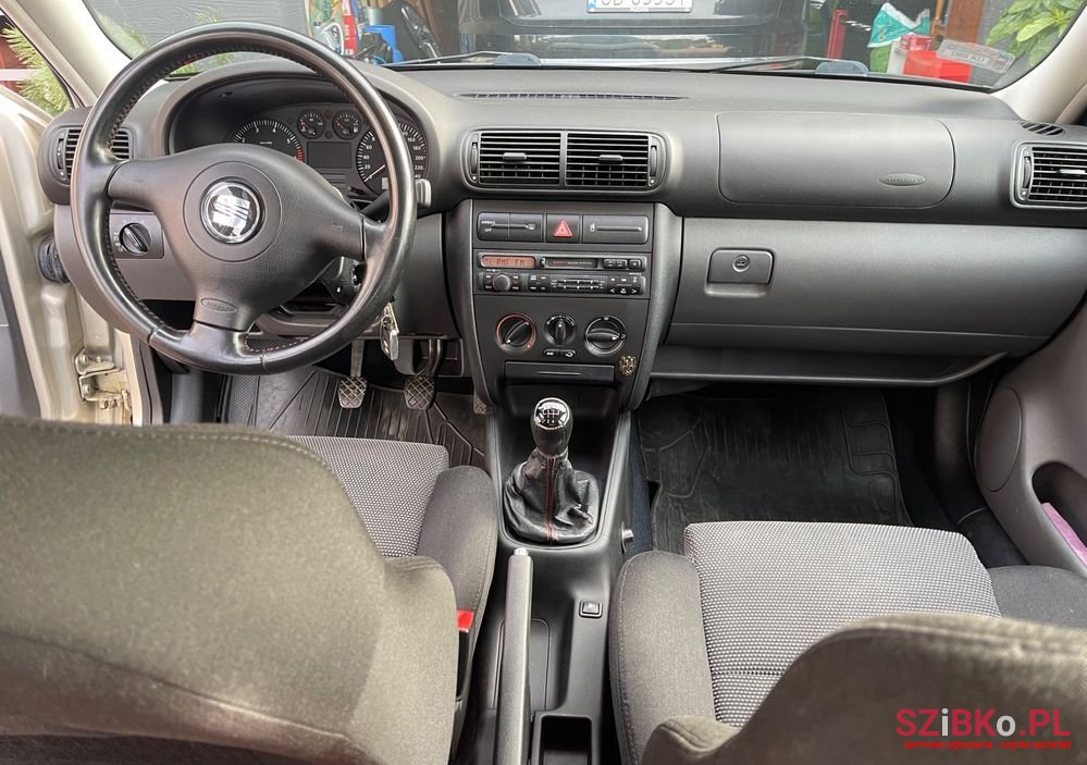 2003' SEAT Leon 1.4 Spirit photo #2