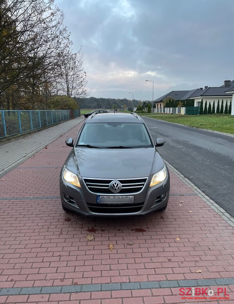 2009' Volkswagen Tiguan photo #6