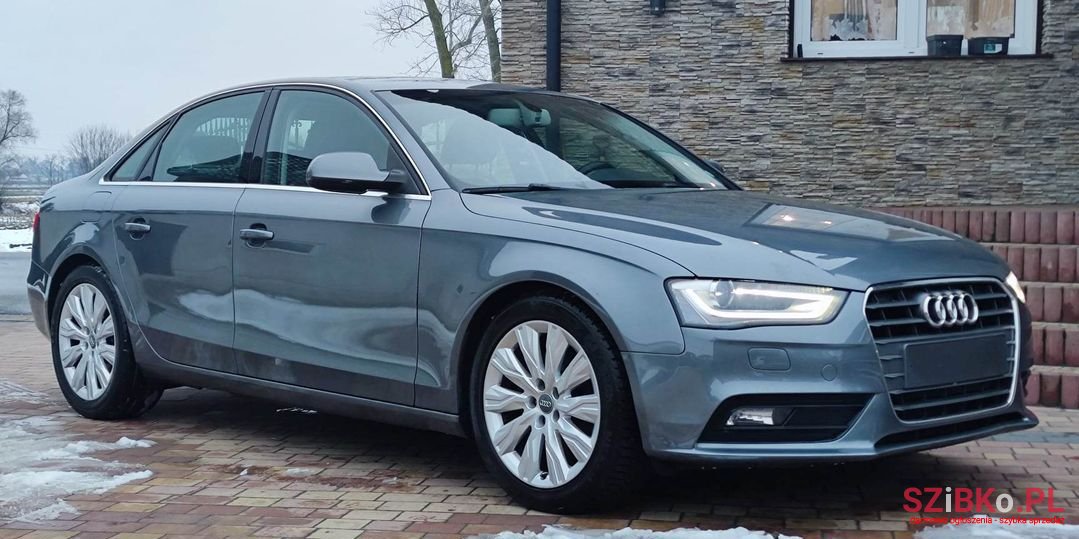 2012' Audi A4 photo #5