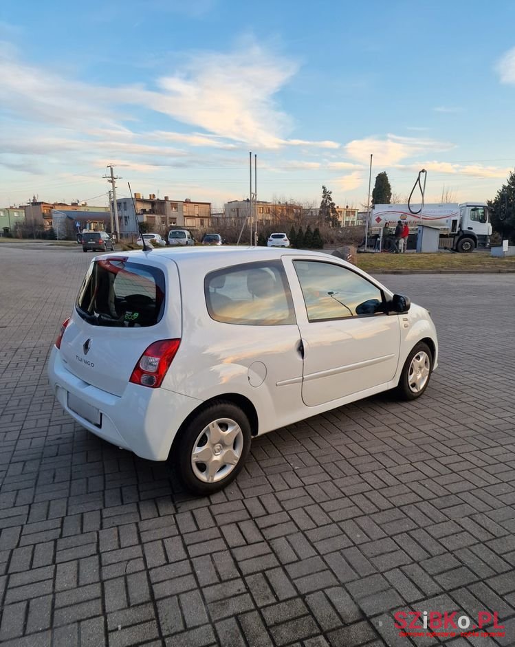 2011' Renault Twingo photo #4