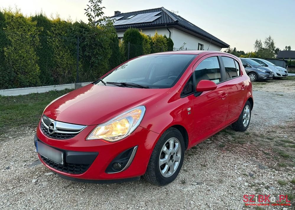 2012' Opel Corsa 1.4 16V Edition photo #1