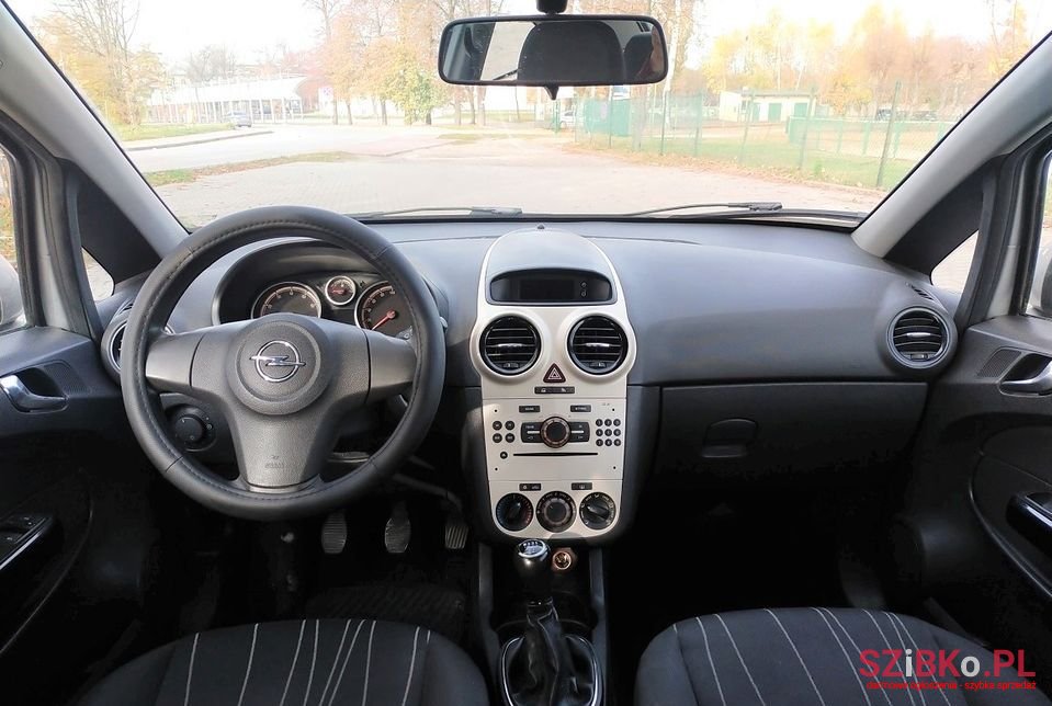 2008' Opel Corsa photo #5