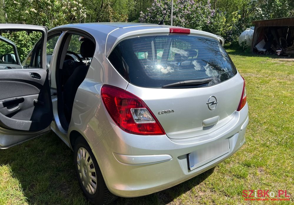 2010' Opel Corsa photo #4