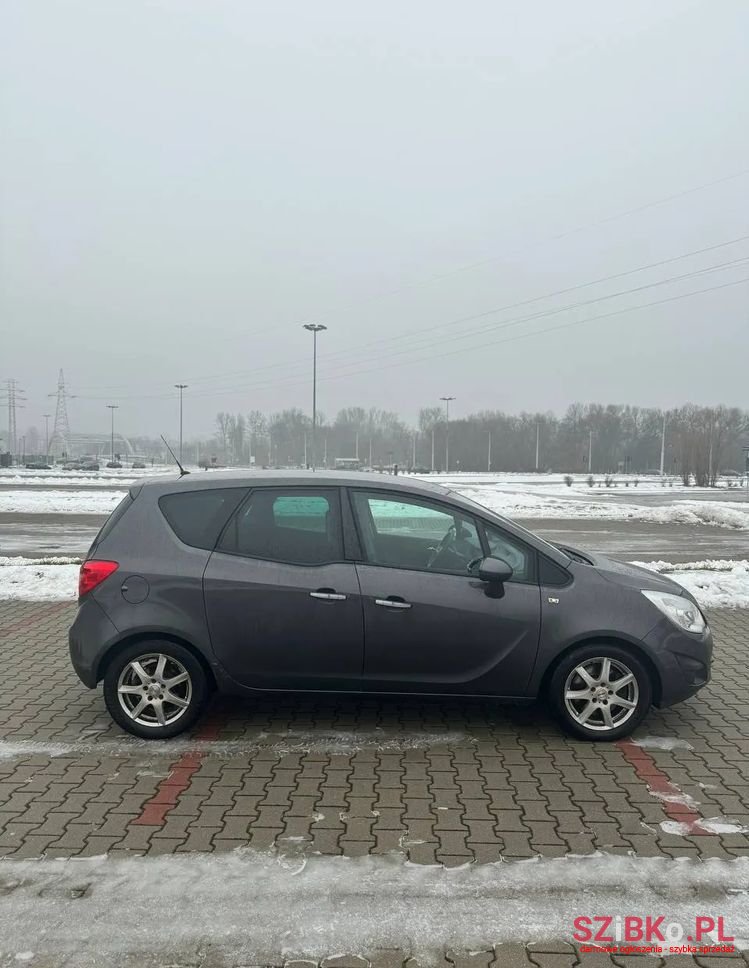 2011' Opel Meriva 1.7 Cdti Cosmo photo #4