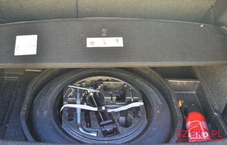 2008' Volkswagen Golf V photo #3