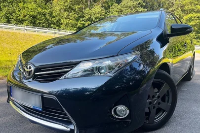 2014' Toyota Auris