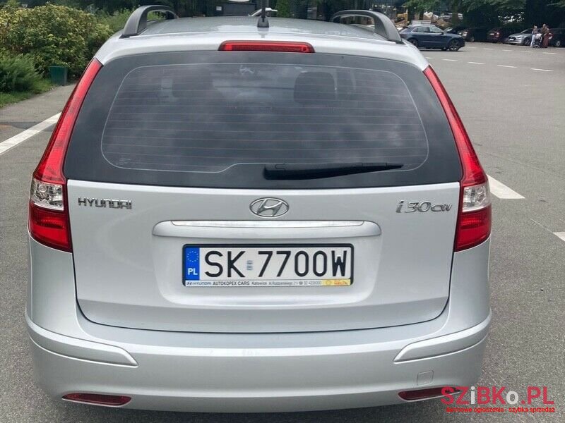 2010' Hyundai i30 photo #3