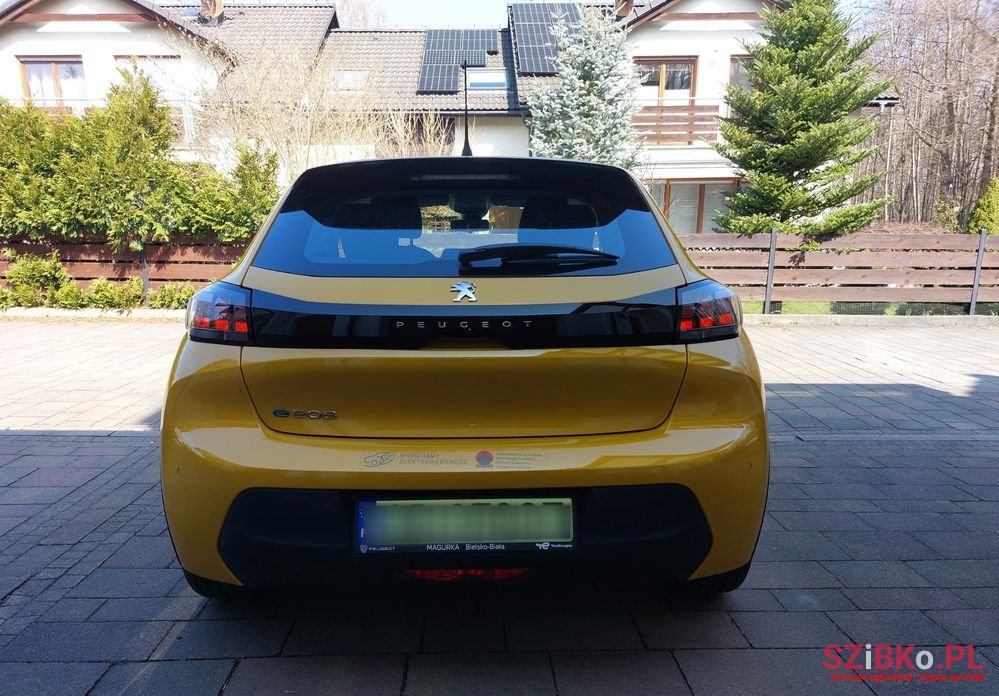 2023' Peugeot 208 photo #6