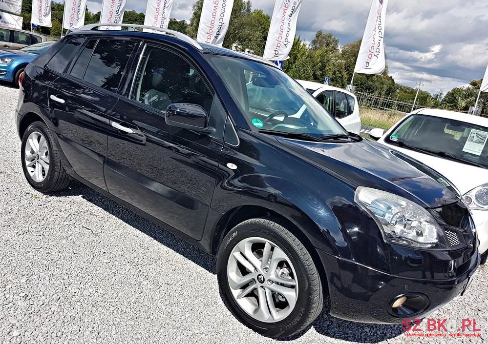 2010' Renault Koleos 2.0 Dci 4X4 Privilege Plus photo #2