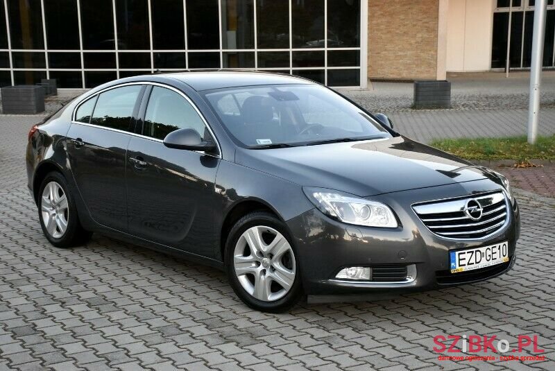 2009' Opel Insignia photo #3