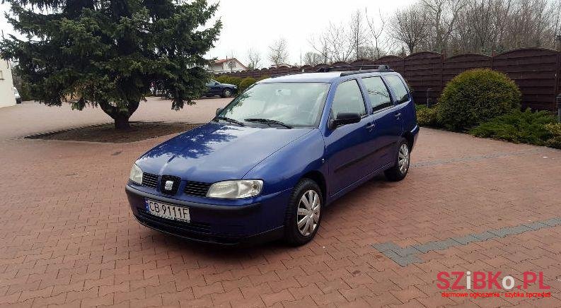 2002' SEAT Cordoba photo #2