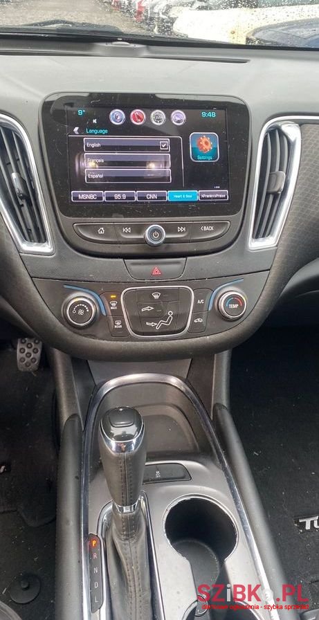 2017' Chevrolet Malibu photo #5