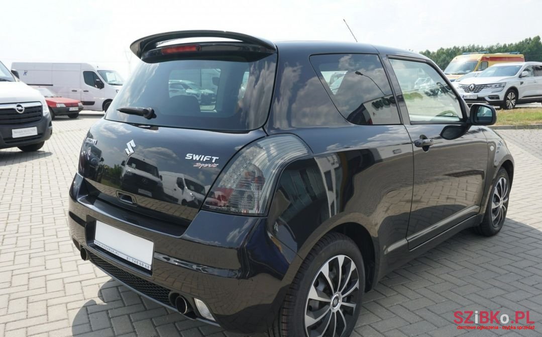 2010' Suzuki Swift photo #4
