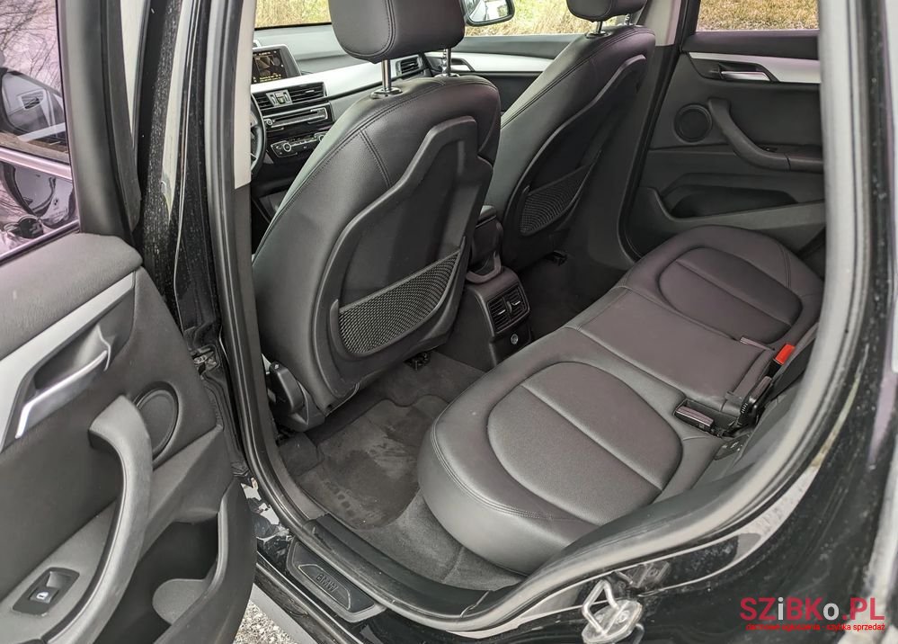 2016' BMW X1 Sdrive18I photo #3