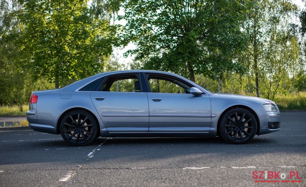 2005' Audi A8 photo #2